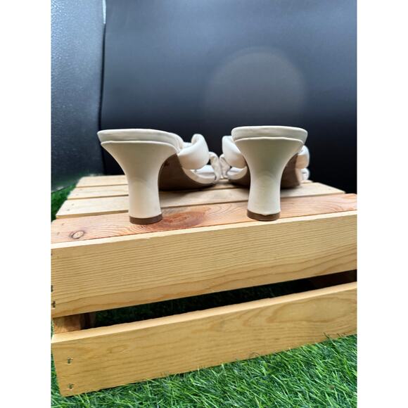 London Fog- Cream- Heels- Size 9 - Picture 7 of 10